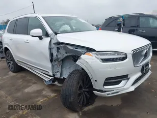 2024 Volvo XC90 Plus Bright Theme with VIN YV4062PE6R1226477, listed as a IAAI auction lot 41882985 with 15,057 mi miles and . Bid and sale history available at DreamBid. Image 1.