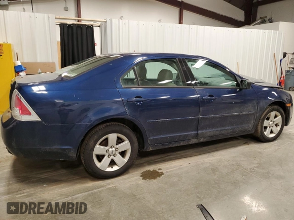 2007 Ford Fusion SE with VIN 3FAHP07177R109097, listed as a Copart auction lot 52411695 with 82,251 mi miles and Salvage Title. Bid and sale history available at DreamBid. Image 3.