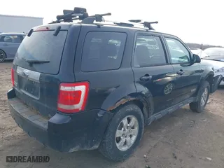 2008 Ford Escape Limited with VIN 1FMCU04168KB67107, listed as a IAAI auction lot 41743038 with 236,171 mi miles. Bid and sale history available at carsss.com. Image 4.