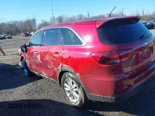2019 Kia Sorento LX with VIN 5XYPG4A33KG574065, listed as a IAAI auction lot 41610056 with 93,146 mi miles. Bid and sale history available at carsss.com. Image 6.