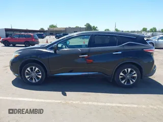 2015 Nissan Murano Platinum z VIN 5N1AZ2MG7FN239212, wystawiony jako IAAI lot #42256318 z przebiegiem 184 798 mil mil oraz . Historia ofert i sprzedaży dostępna na DreamBid. Obrazek 14.