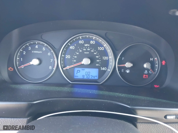 2010 Hyundai Santa Fe GLS with VIN 5NMSG3AB1AH367481, listed as a IAAI auction lot 41364204 with 97,074 mi miles. Bid and sale history available at carsss.com. Image 7.