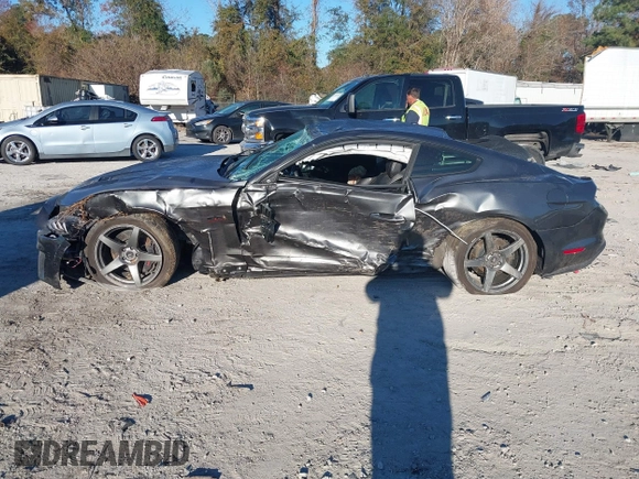 2018 Ford Mustang GT with VIN 1FA6P8CF1J5112742, listed as a IAAI auction lot 40992048 with Not Provided miles. Bid and sale history available at carsss.com. Image 13.