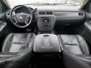 2008 Chevrolet Suburban LT w/3LT with VIN 3GNFK163X8G276423, listed as a Copart auction lot 69371624 with 200,903 mi miles and Salvage Title. Bid and sale history available at carsss.com. Image 8.