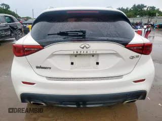 2018 Infiniti QX30 Premium with VIN SJKCH5CP2JA056283, listed as a Copart auction lot 60574585 with 102,573 mi miles and Salvage title. Bid and sale history available at DreamBid. Image 6.