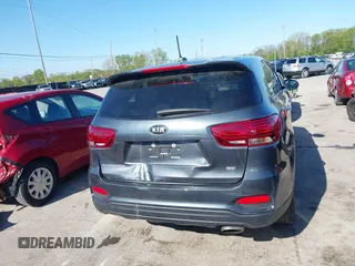 2020 Kia Sorento LX z VIN 5XYPGDA37LG658455, wystawiony jako IAAI lot #42232301 z przebiegiem 43 666 mil mil oraz . Historia ofert i sprzedaży dostępna na DreamBid. Obrazek 16.