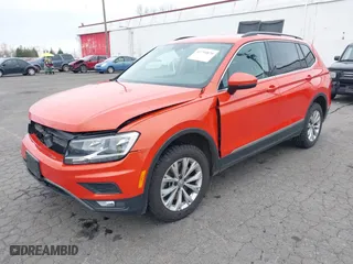 2018 Volkswagen Tiguan SEL with VIN 3VV2B7AX2JM006115, listed as a IAAI auction lot 41758870 with 87,286 mi miles. Bid and sale history available at carsss.com. Image 17.