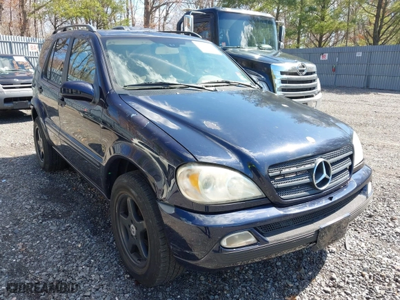 2003 Mercedes-Benz M-Class 3.7L with VIN 4JGAB57E03A418713, listed as a IAAI auction lot 41835875 with 195,982 mi miles. Bid and sale history available at carsss.com. Image 1.