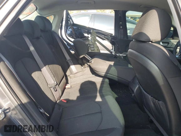 2016 Kia Optima LX z VIN KNAGT4L36G5113156, wystawiony jako Copart lot #55999935 z przebiegiem 88 647 mil mil oraz Szkoda całkowita • Salvage title. Historia ofert i sprzedaży dostępna na DreamBid. Obrazek 10.
