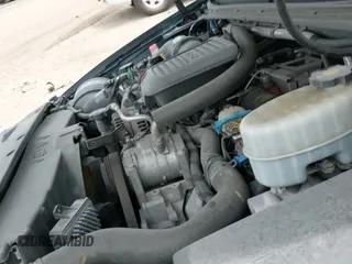 2009 Chevrolet Silverado 2500HD LTZ z VIN 1GCHK63639F181105, wystawiony jako IAAI lot #42570227 z przebiegiem 168 337 mil mil oraz . Historia ofert i sprzedaży dostępna na DreamBid. Obrazek 20.