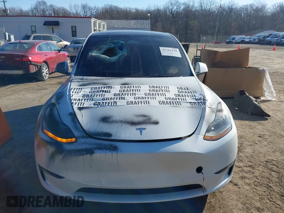 2022 Tesla Model Y Long Range with VIN 7SAYGDEE4NF532678, listed as a IAAI auction lot 41761130 with Not Provided miles and . Bid and sale history available at carsss.com. Image 11.