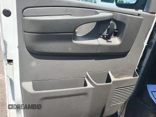 2012 Chevrolet Express Cargo с VIN 1GCWGFCAXC1164237, выставлен на аукционе IAAI как лот 42620003 с пробегом 219 226 миль миль и . История ставок и продаж доступна на DreamBid. Изображение 34.