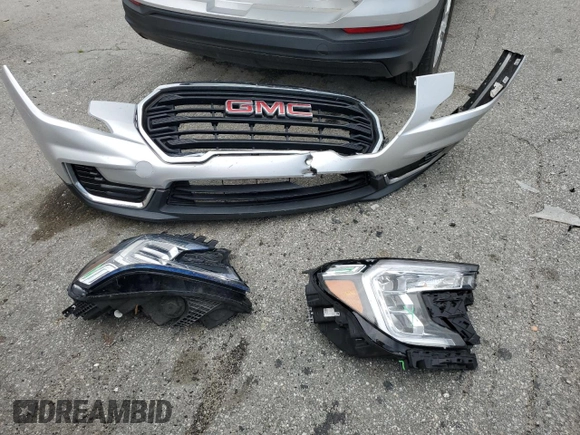 2022 GMC Terrain SLE with VIN 3GKALMEV8NL116133, listed as a Copart auction lot 59730865 with 46,227 mi miles and Salvage title. Bid and sale history available at DreamBid. Image 13.