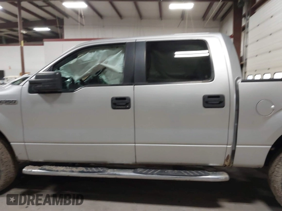 2013 Ford F-150 XL with VIN 1FTFW1EF9DFC77650, listed as a IAAI auction lot 41699427 with 267,769 mi miles. Bid and sale history available at carsss.com. Image 14.