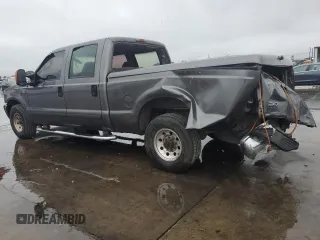 2003 Ford Super Duty F-250 XL with VIN 1FTNW20F53EA25424, listed as a Copart auction lot 72467814 with 405,305 mi miles and Salvage Title. Bid and sale history available at carsss.com. Image 2.