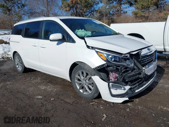2019 Kia Sedona LX with VIN KNDMB5C13K6547535, listed as a IAAI auction lot 41430560 with 59,937 mi miles. Bid and sale history available at carsss.com. Image 1.