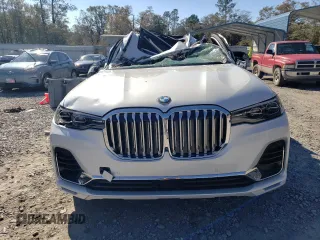 2021 BMW X7 xDrive40i with VIN 5UXCW2C04M9E66889, listed as a Copart auction lot 82988324 with 0 mi miles and Salvage Title. Bid and sale history available at carsss.com. Image 5.