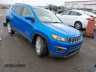 2019 Jeep Compass Latitude with VIN 3C4NJDBB5KT648383, listed as a IAAI auction lot 41681703 with 76,905 mi miles. Bid and sale history available at carsss.com. Image 1.