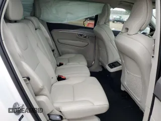 2023 Volvo XC90 Core z VIN YV4L12PVXP1941917, wystawiony jako Copart lot #88894755 z przebiegiem 23 519 mil mil oraz Szkoda całkowita • Salvage title. Historia ofert i sprzedaży dostępna na DreamBid. Obrazek 11.