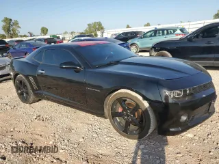 2014 Chevrolet Camaro LT z VIN 2G1FB1E34E9250893, wystawiony jako Copart lot #76338114 z przebiegiem 167 699 mil mil oraz Szkoda całkowita • Salvage title. Historia ofert i sprzedaży dostępna na DreamBid. Obrazek 4.