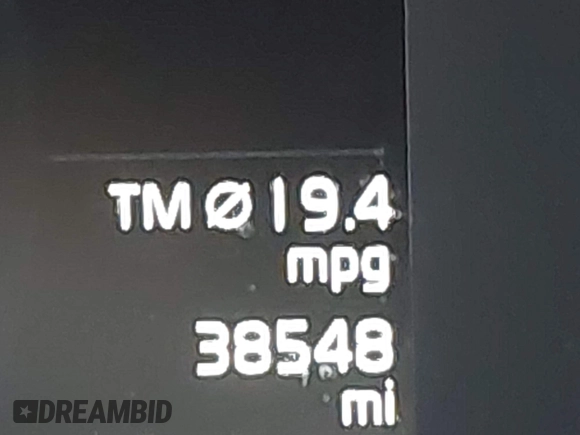 2019 Volvo XC60 Momentum with VIN LYV102DK8KB191507, listed as a IAAI auction lot 41977464 with 38,548 mi miles and . Bid and sale history available at DreamBid. Image 16.
