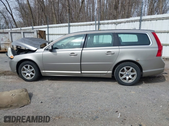 2008 Volvo V70 with VIN YV1BW982681048362, listed as a IAAI auction lot 41937692 with 233,469 mi miles and . Bid and sale history available at DreamBid. Image 14.