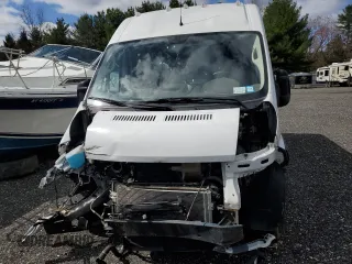 2018 Ram ProMaster Cargo with VIN 3C6TRVDG7JE135743, listed as a Copart auction lot 49235825 with 78,580 mi miles and Salvage Title. Bid and sale history available at DreamBid. Image 5.
