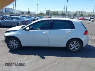 2016 Volkswagen Golf TSI S z VIN 3VW217AU3GM038701, wystawiony jako IAAI lot #42021568 z przebiegiem Nie podano mil oraz . Historia ofert i sprzedaży dostępna na DreamBid. Obrazek 15.