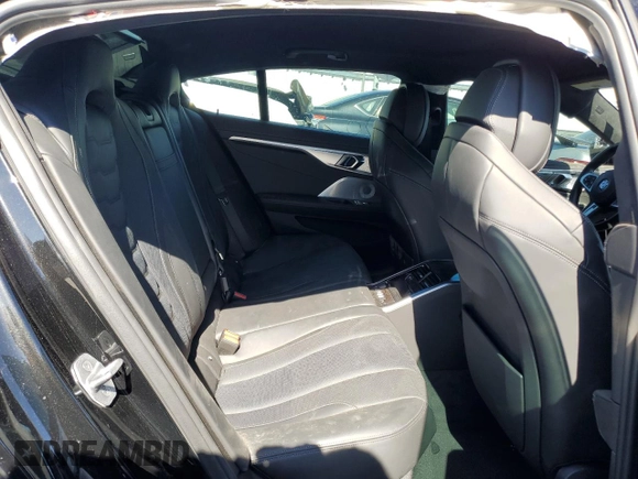 2021 BMW 8 Series M850i z VIN WBAGV8C08MCF93122, wystawiony jako Copart lot #47686883 z przebiegiem Nie podano mil oraz . Historia ofert i sprzedaży dostępna na DreamBid. Obrazek 10.