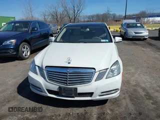 2012 Mercedes-Benz E-Class E 350 Luxury with VIN WDDHF8JB4CA651569, listed as a IAAI auction lot 41769849 with 150,074 mi miles. Bid and sale history available at carsss.com. Image 12.