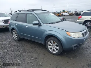 2009 Subaru Forester (Natl) X w/Premium Pkg with VIN JF2SH63679H785542, listed as a IAAI auction lot 41588943 with 248,442 mi miles. Bid and sale history available at carsss.com. Image 1.