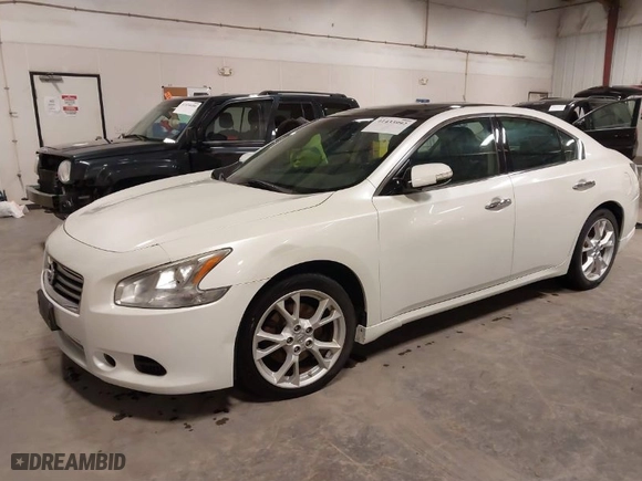 2014 Nissan Maxima 3.5 SV with VIN 1N4AA5AP0EC478330, listed as a IAAI auction lot 41433992 with 117675 miles. Bid and sale history available at carsss.com. Image 2.