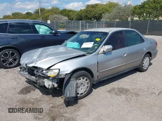 2002 Honda Accord LX z VIN JHMCG56462C005400, wystawiony jako IAAI lot #41893400 z przebiegiem Nie podano mil oraz . Historia ofert i sprzedaży dostępna na DreamBid. Obrazek 2.