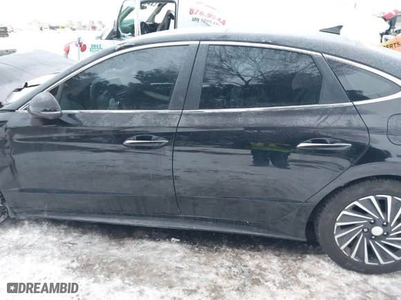 2021 Hyundai Sonata Hybrid Limited with VIN KMHL54JJ2MA026124, listed as a IAAI auction lot 41316955 with 51,031 mi miles. Bid and sale history available at carsss.com. Image 15.