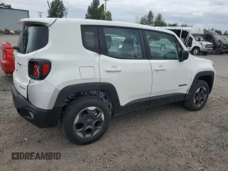 2022 Jeep Renegade Sport with VIN ZACNJDA1XNPN52105, listed as a Copart auction lot 61099065 with 1,184 mi miles and Clean title. Bid and sale history available at DreamBid. Image 3.