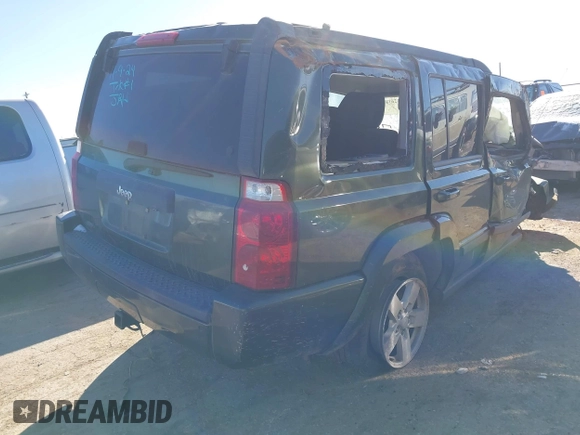 2008 Jeep Commander Sport with VIN 1J8HH48K88C230817, listed as a IAAI auction lot 41263817 with 131,178 mi miles and . Bid and sale history available at DreamBid. Image 4.