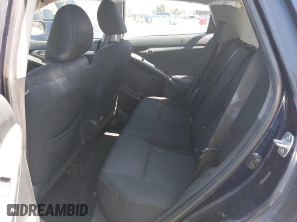 2009 Toyota Matrix with VIN 2T1KU40E99C119135, listed as a IAAI auction lot 42136716 with 185,155 mi miles. Bid and sale history available at carsss.com. Image 8.