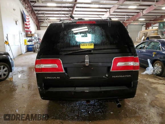 2010 Lincoln Navigator z VIN 5LMJJ2J52AEJ01982, wystawiony jako Copart lot #55949515 z przebiegiem 154 052 mil mil oraz Czysty tytuł • Clean title. Historia ofert i sprzedaży dostępna na DreamBid. Obrazek 6.