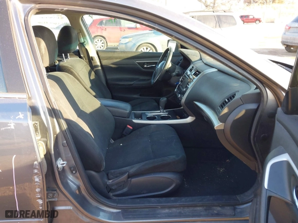 2015 Nissan Altima 2.5 SV with VIN 1N4AL3AP4FC438025, listed as a IAAI auction lot 41657713 with 192,870 mi miles. Bid and sale history available at carsss.com. Image 5.