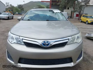 2013 Toyota Camry Hybrid LE with VIN 4T1BD1FK7DU076272, listed as a IAAI auction lot 41886449 with 147,116 mi miles. Bid and sale history available at carsss.com. Image 13.
