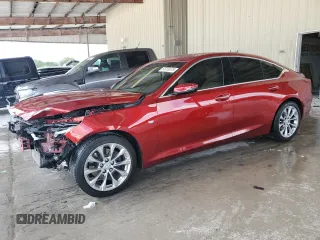 2022 Cadillac CT5 Premium Luxury z VIN 1G6DN5RK6N0115653, wystawiony jako Copart lot #55759075 z przebiegiem 21 808 mil mil oraz Nie do naprawy. Historia ofert i sprzedaży dostępna na DreamBid. Obrazek 1.