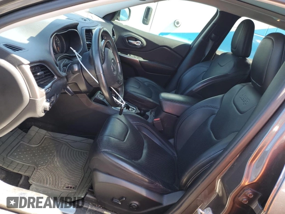 2019 Jeep Cherokee Limited z VIN 1C4PJLDB8KD454114, wystawiony jako Copart lot #57780995 z przebiegiem 125 266 mil mil oraz Szkoda całkowita • Salvage title. Historia ofert i sprzedaży dostępna na DreamBid. Obrazek 7.