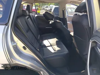 2024 Toyota RAV4 XLE Premium z VIN 2T3A1RFV2RC461798, wystawiony jako IAAI lot #42556671 z przebiegiem 14 319 mil mil oraz . Historia ofert i sprzedaży dostępna na DreamBid. Obrazek 8.