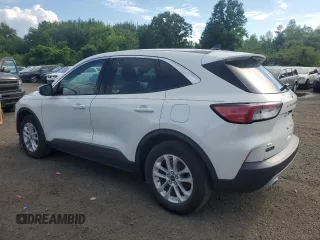2020 Ford Escape SE z VIN 1FMCU0G64LUB30044, wystawiony jako Copart lot #64051365 z przebiegiem 85 553 mil mil oraz Czysty tytuł • Clean title. Historia ofert i sprzedaży dostępna na DreamBid. Obrazek 2.