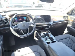 2024 Volkswagen Atlas SE with VIN 1V2HR2CA7RC565297, listed as a IAAI auction lot 42844488 with 24,398 mi miles and . Bid and sale history available at DreamBid. Image 34.