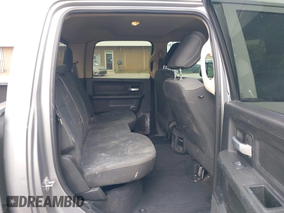 2019 Ram 2500 Tradesman with VIN 3C6UR5HL9KG641236, listed as a IAAI auction lot 41888989 with 137,451 mi miles. Bid and sale history available at carsss.com. Image 8.