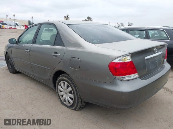 2006 Toyota Camry STD with VIN 4T1BE32K46U680668, listed as a IAAI auction lot 42205981 with 163,277 mi miles. Bid and sale history available at carsss.com. Image 3.
