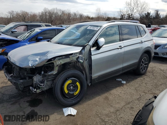 2019 Volkswagen Tiguan SE with VIN 3VV2B7AX9KM121005, listed as a Copart auction lot 50185215 with 60,192 mi miles and Salvage Title. Bid and sale history available at DreamBid. Image 1.