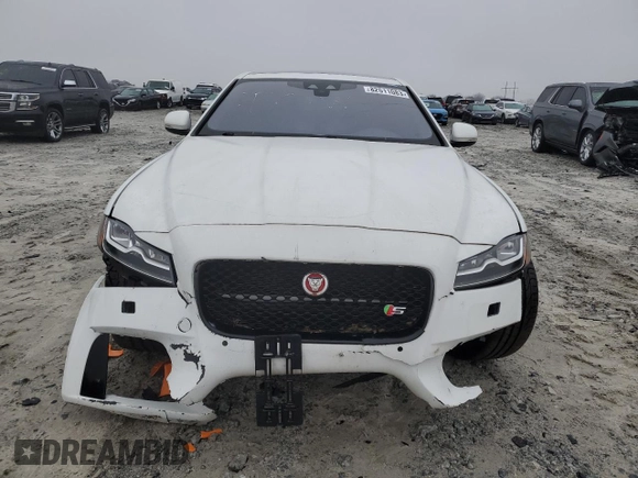 2016 Jaguar XF S with VIN SAJBG4BV6GCY17651, listed as a Copart auction lot 82511083 with 117,677 mi miles. Bid and sale history available at carsss.com. Image 5.
