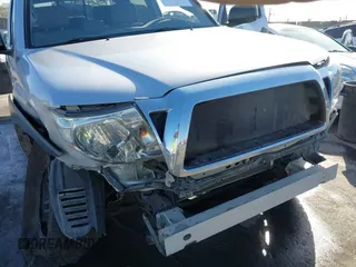 2008 Toyota Tacoma z VIN 5TELU42N88Z560362, wystawiony jako IAAI lot #41410260 z przebiegiem 164 329 mil mil oraz . Historia ofert i sprzedaży dostępna na DreamBid. Obrazek 6.